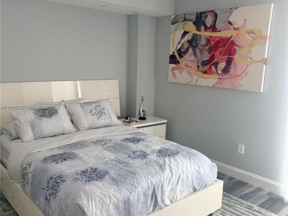 17555 Atlantic Blvd UPH3, Sunny Isles Beach FL 33160