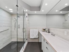 17555 Atlantic Blvd UPH3, Sunny Isles Beach FL 33160