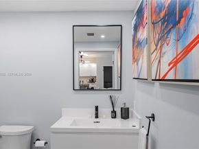 17555 Atlantic Blvd UPH3, Sunny Isles Beach FL 33160