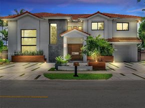 2320 NE 211th St, Miami FL 33180