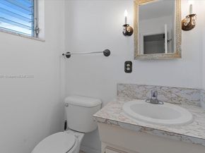2200 Park Ln 109, Hollywood FL 33021