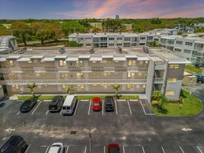 2200 Park Ln 109, Hollywood FL 33021