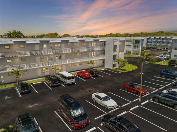 2200 Park Ln 109, Hollywood FL 33021