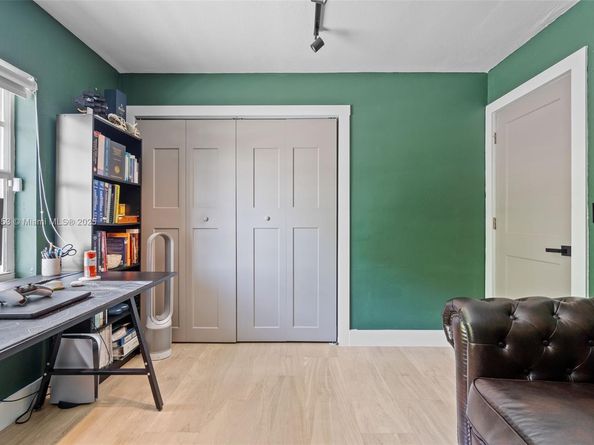 9920 SW 35th Ter, Miami FL 33165