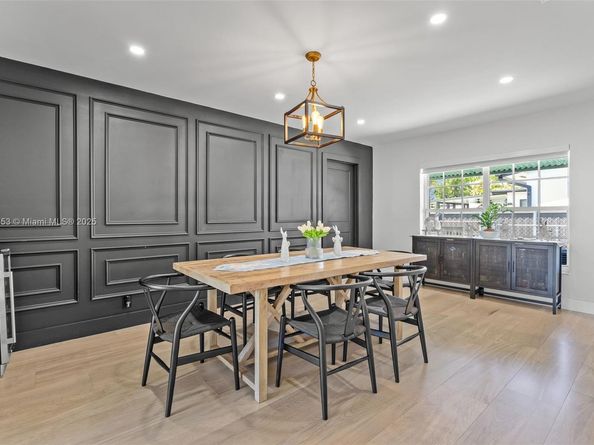 9920 SW 35th Ter, Miami FL 33165