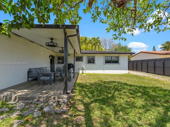 9920 SW 35th Ter, Miami FL 33165