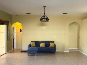 2243 SE 14th Cir, Homestead FL 33035