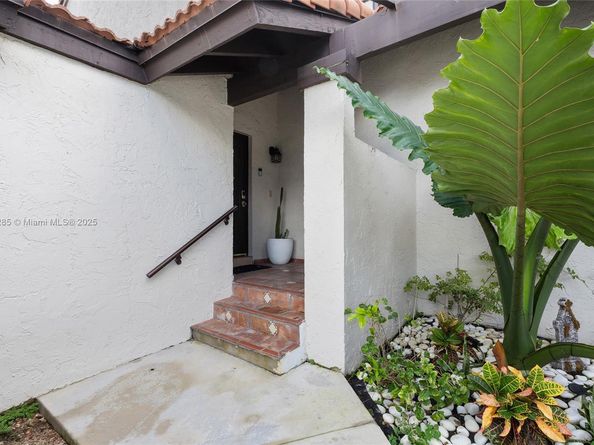 4853 SW 152nd Ct B39, Miami FL 33185