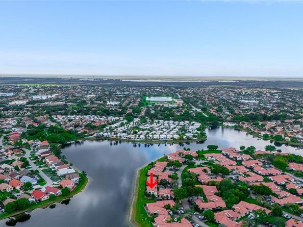 4853 SW 152nd Ct B39, Miami FL 33185