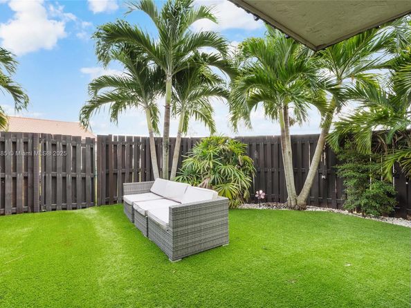 4853 SW 152nd Ct B39, Miami FL 33185