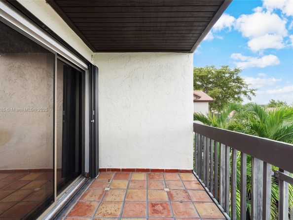 4853 SW 152nd Ct B39, Miami FL 33185