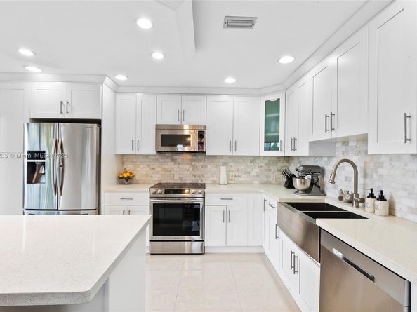 4853 SW 152nd Ct B39, Miami FL 33185