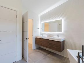 3950 Shearwater Dr, Jupiter FL 33477