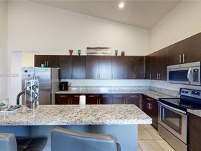 231 NE 33rd Ter, Homestead FL 33033