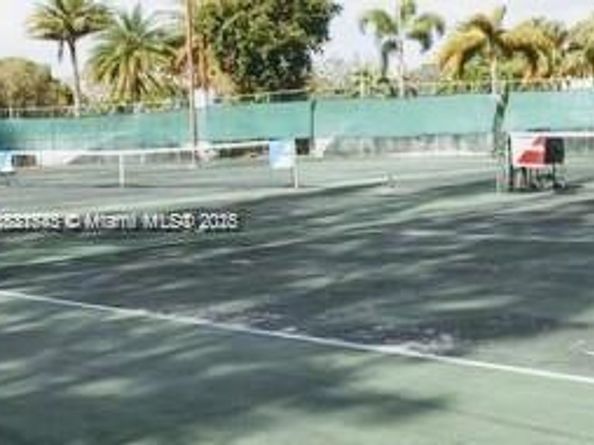 9421 Fontainebleau Blvd 20635, Miami FL 33172