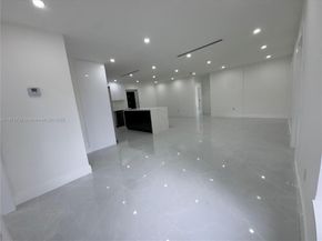 2530 NW 204th St, Miami Gardens FL 33056