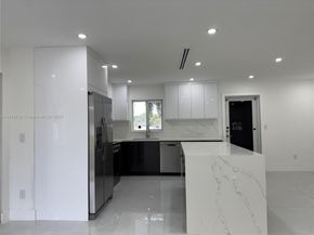 2530 NW 204th St, Miami Gardens FL 33056
