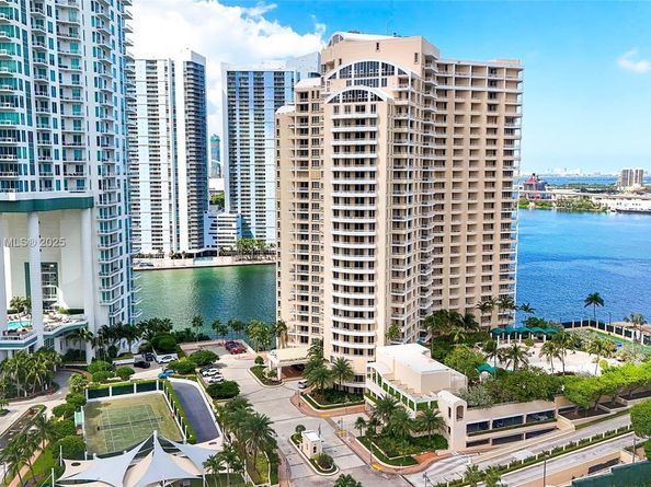 888 Brickell Key Dr 903, Miami FL 33131