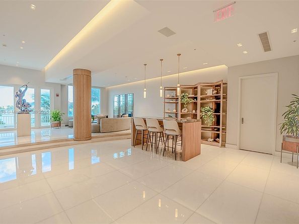 888 Brickell Key Dr 903, Miami FL 33131