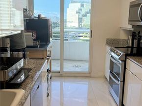 888 Brickell Key Dr 903, Miami FL 33131