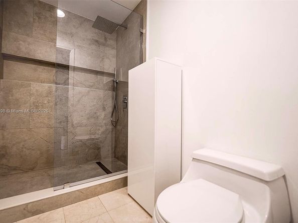 888 Brickell Key Dr 903, Miami FL 33131