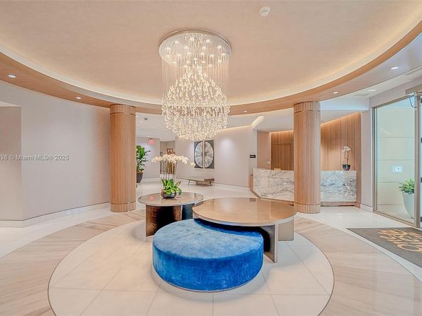 888 Brickell Key Dr 903, Miami FL 33131