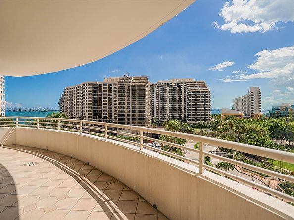 888 Brickell Key Dr 903, Miami FL 33131