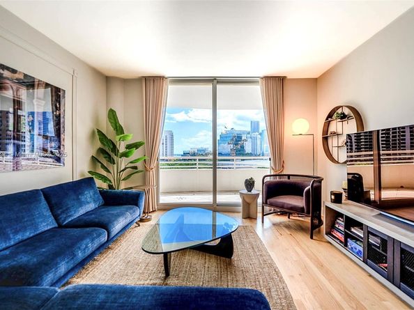 888 Brickell Key Dr 903, Miami FL 33131