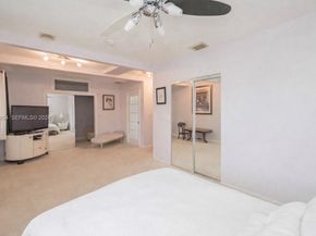 20470 NW 12th Ct, Miami Gardens FL 33169