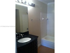 2371 NW 33rd St 702, Oakland Park FL 33309