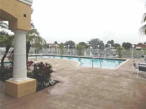 2371 NW 33rd St 702, Oakland Park FL 33309