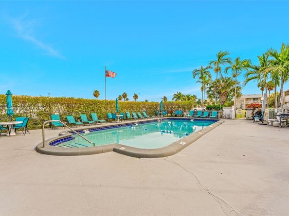 900 Atlantic Shores Blvd 105, Hallandale Beach FL 33009