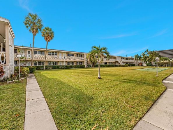 900 Atlantic Shores Blvd 105, Hallandale Beach FL 33009