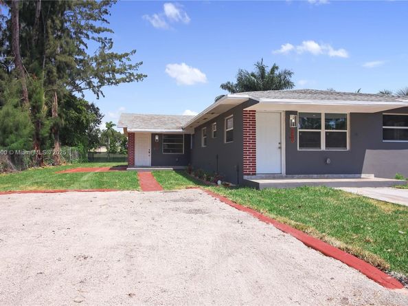 11715 NW 22nd Ct, Miami FL 33167