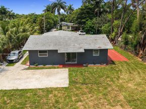 11715 NW 22nd Ct, Miami FL 33167