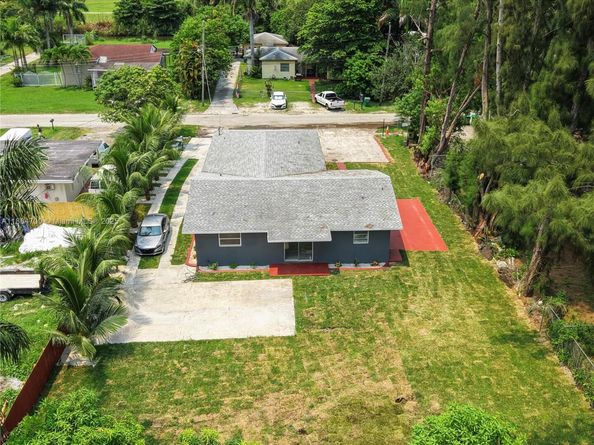 11715 NW 22nd Ct, Miami FL 33167