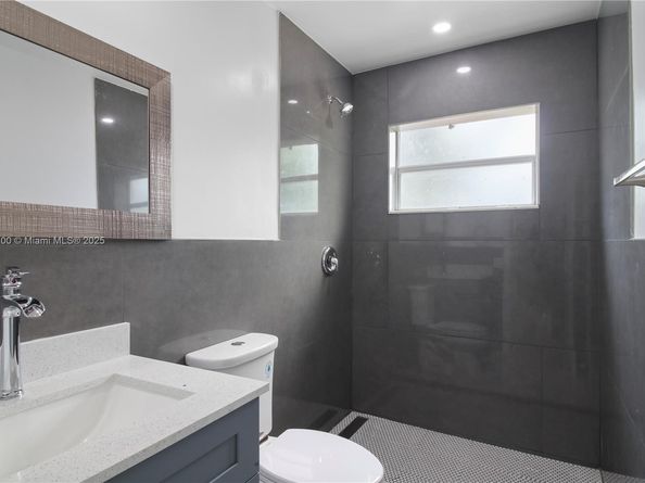 11715 NW 22nd Ct, Miami FL 33167