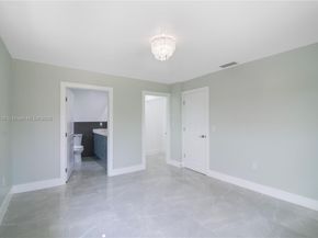 11715 NW 22nd Ct, Miami FL 33167