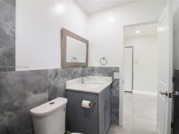 11715 NW 22nd Ct, Miami FL 33167