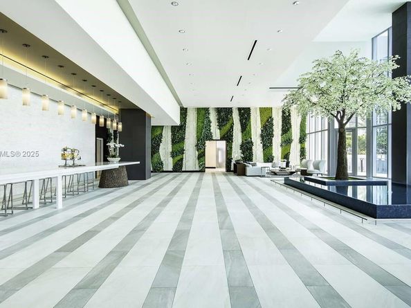 851 NE 1st Ave 503, Miami FL 33132