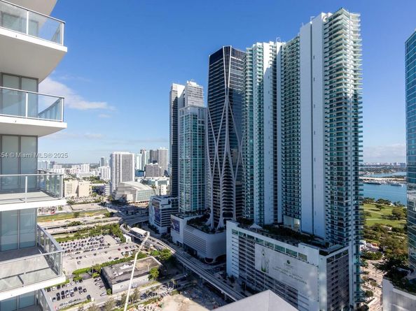 851 NE 1st Ave 503, Miami FL 33132