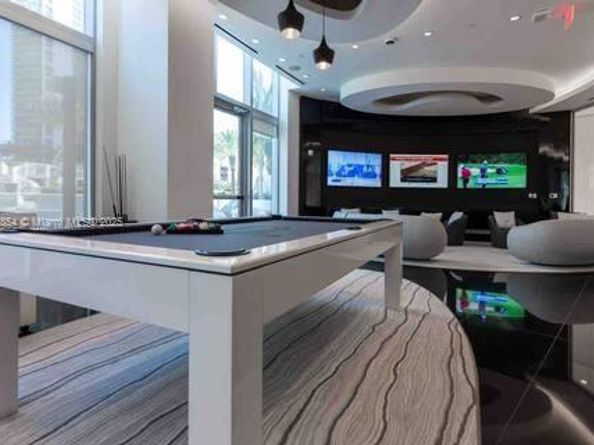 851 NE 1st Ave 503, Miami FL 33132