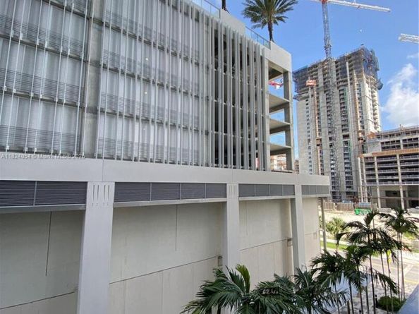 851 NE 1st Ave 503, Miami FL 33132