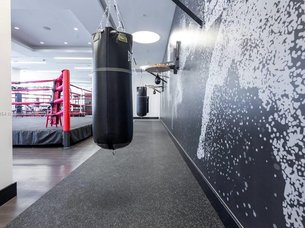 851 NE 1st Ave 503, Miami FL 33132