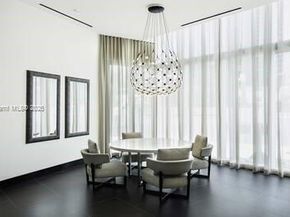 851 NE 1st Ave 503, Miami FL 33132