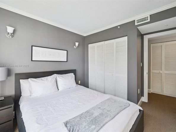 2951 S Bayshore Dr 917, Miami FL 33133