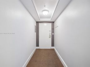 2951 S Bayshore Dr 917, Miami FL 33133