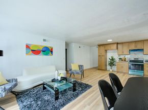 305 Lassenpark Circle, San Jose CA 95136
