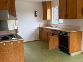 34 Cottage Lane, San Carlos CA 94070