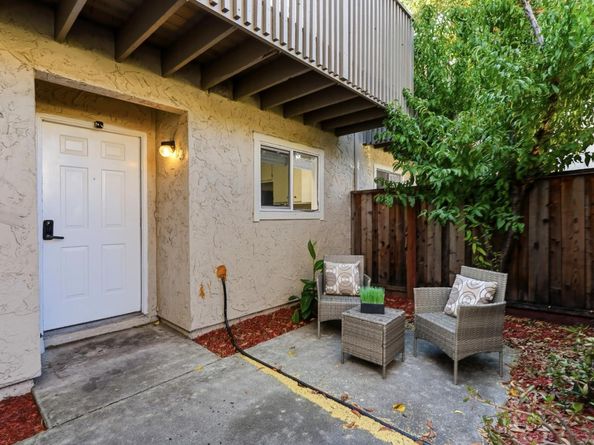 117 Mission Drive, East Palo Alto CA 94303